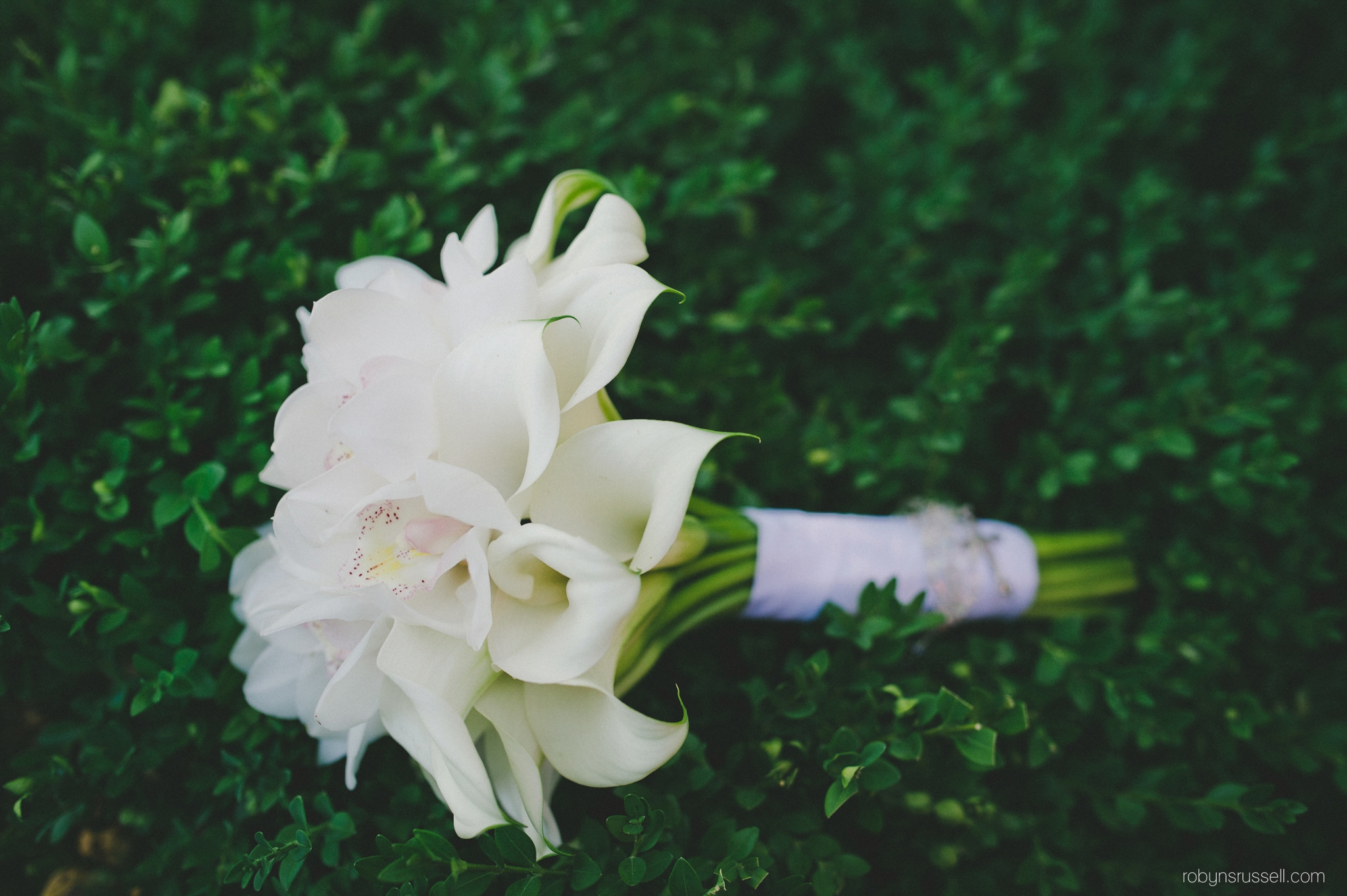 20-bridal-calla-lily-bouquet-oakville.jpg