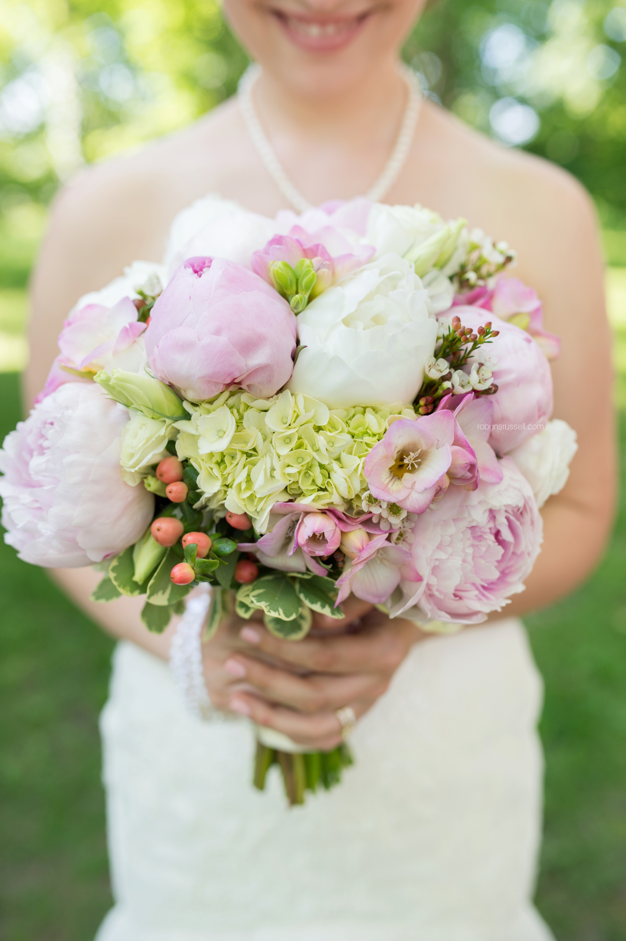 23-brides-summer-flowers-the-watering-can-wedding-day.jpg