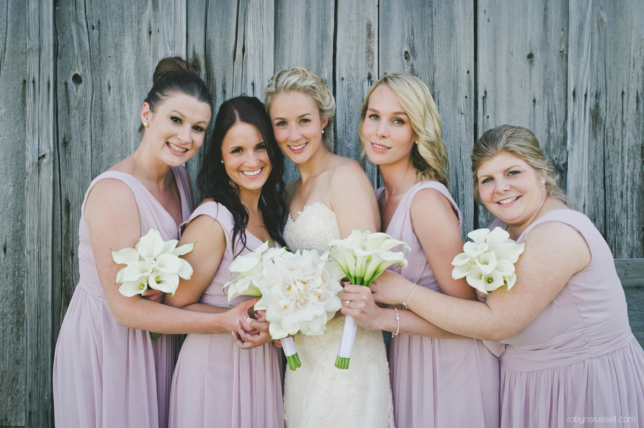 38-pretty-bride-and-friends-oakville.jpg