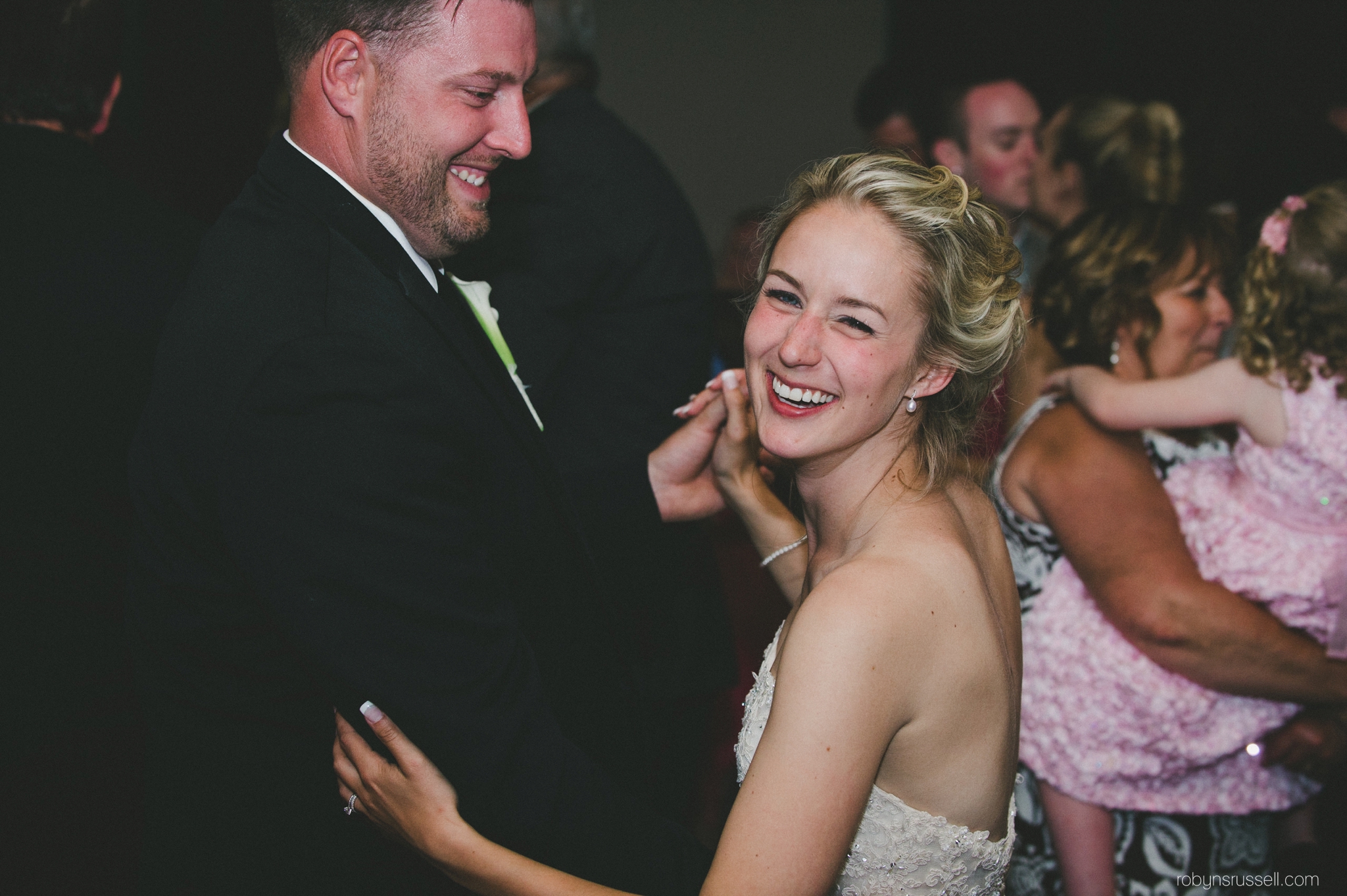 71-bride-and-groom-dancing.jpg