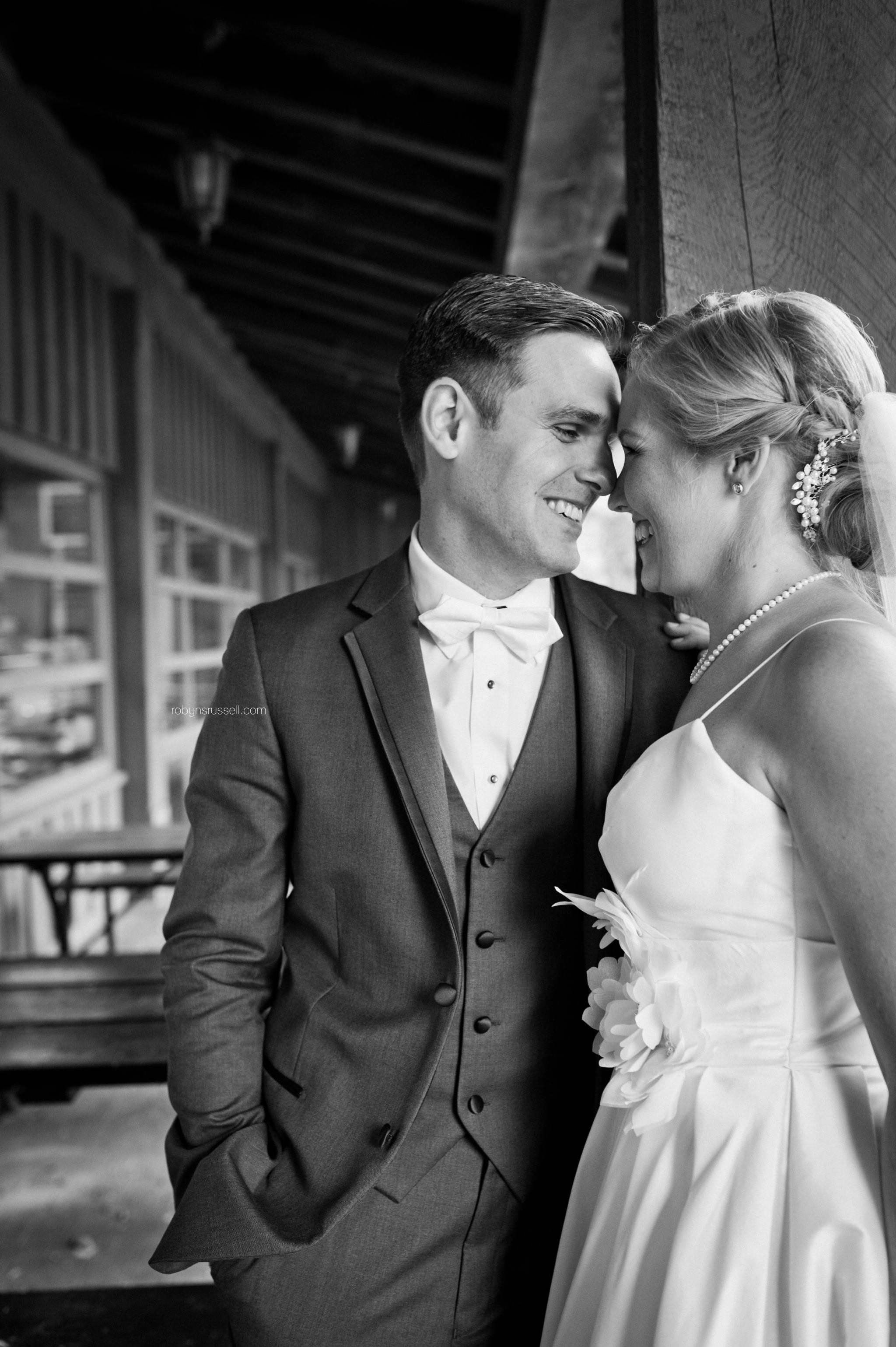 0251-black-and-white-portrait-bride-and-groom.jpg