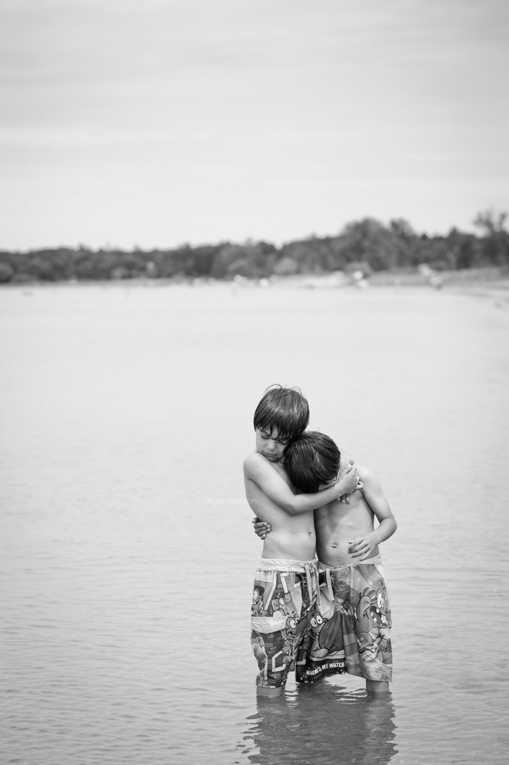 09-serious-portrait-boys-water.jpg