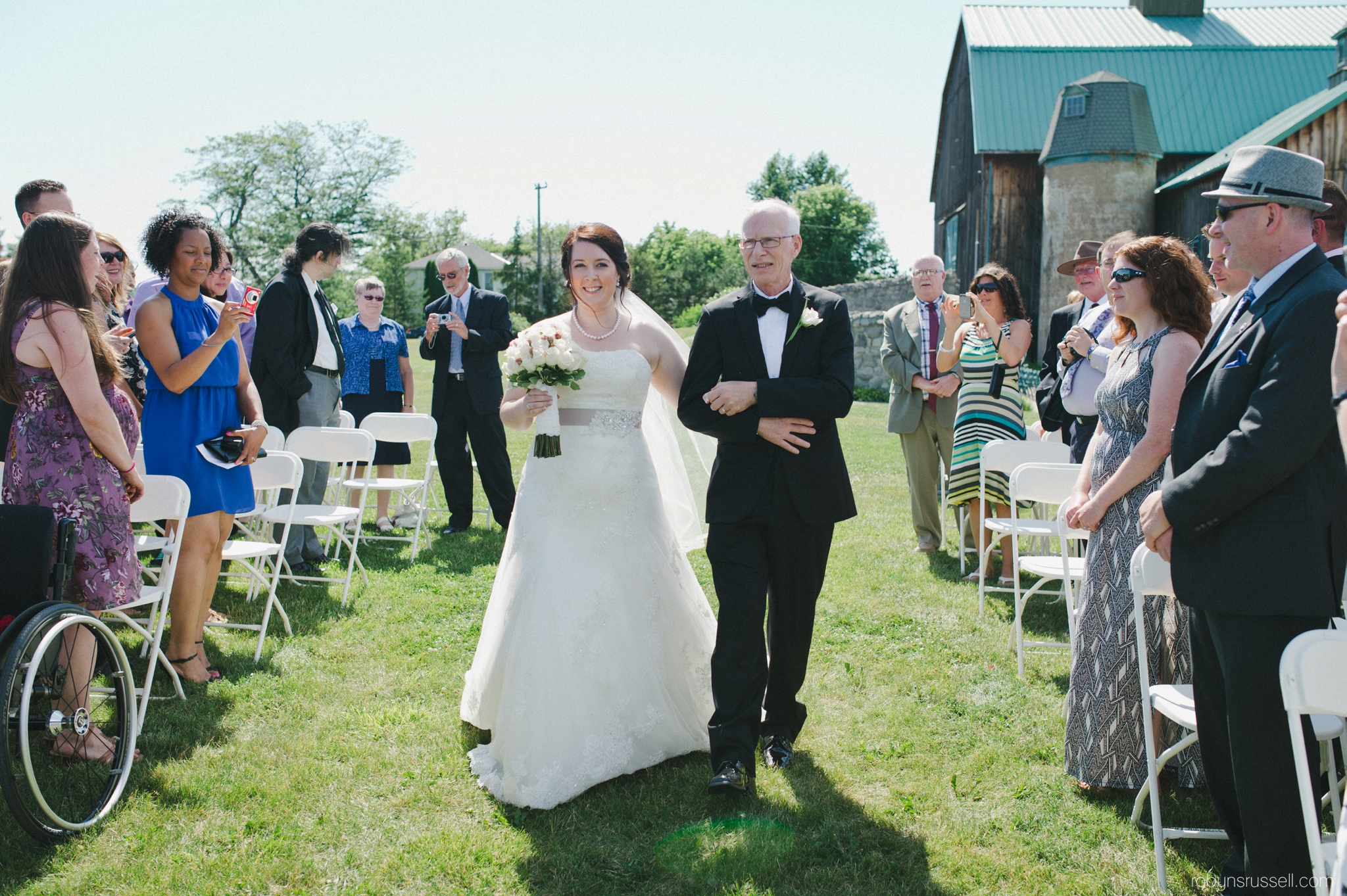 18-bride-and-dad-on-wedding-day.jpg