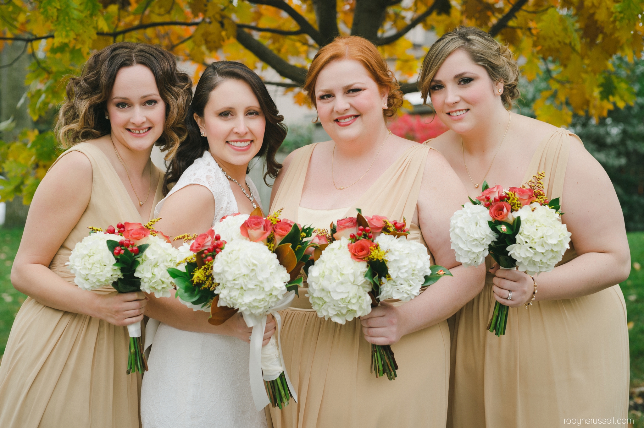 15-bride-and-bridal-party-in-oakville.jpg