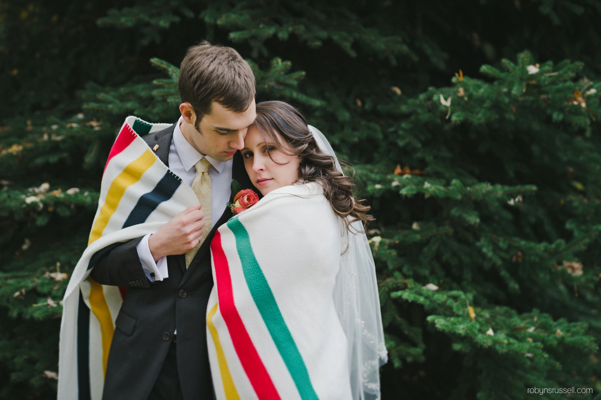 42-bride-and-groom-bay-blanket-canadian-wedding.jpg