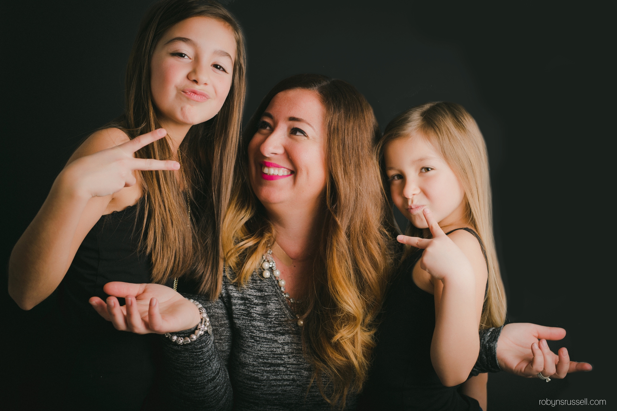 7505-Silly-Family-Photos-Burlington.jpg