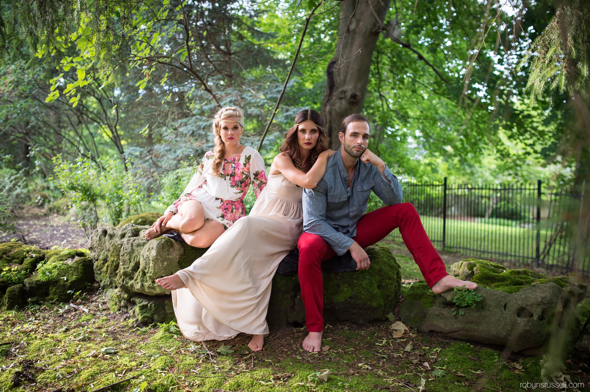 19-rustic-vintage-secret-garden-bridal-portrait-location-oakville.jpg