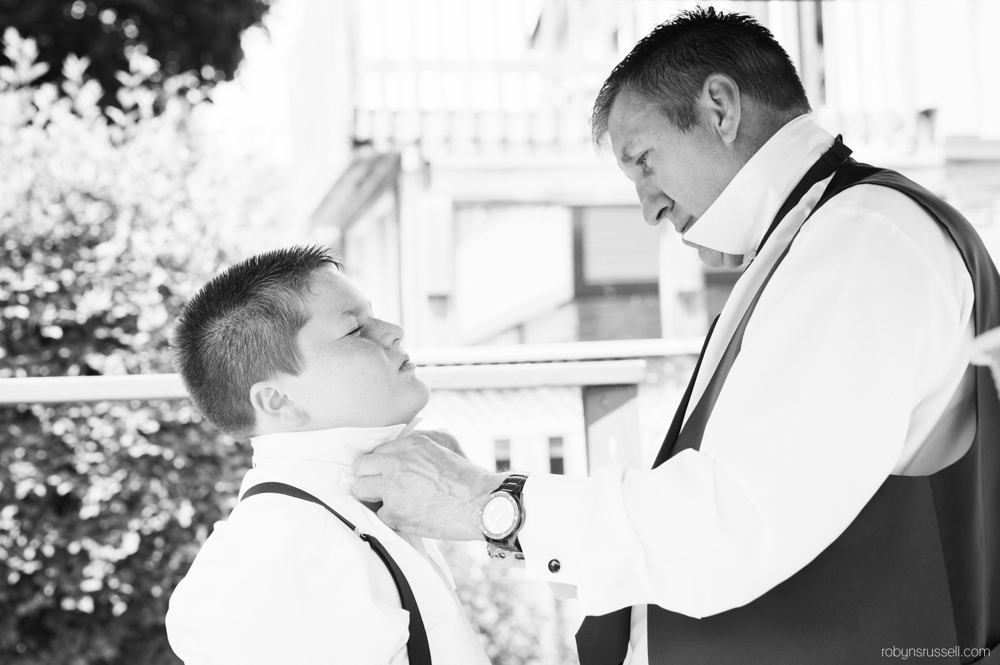 1-father-and-son-on-wedding-day.jpg