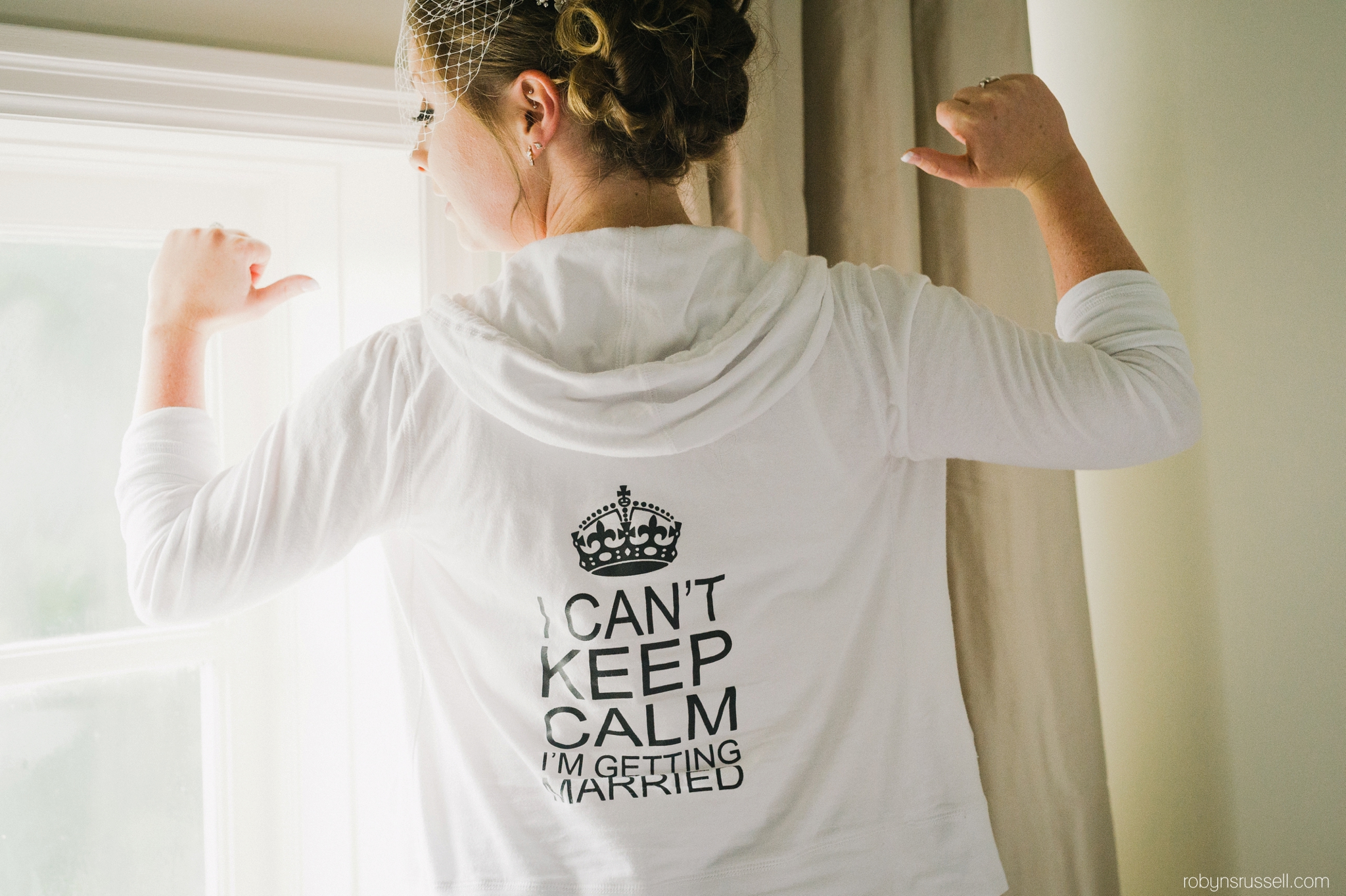 10-bride-to-be-cant-keep-calm-i'm-getting-married-sweater.jpg