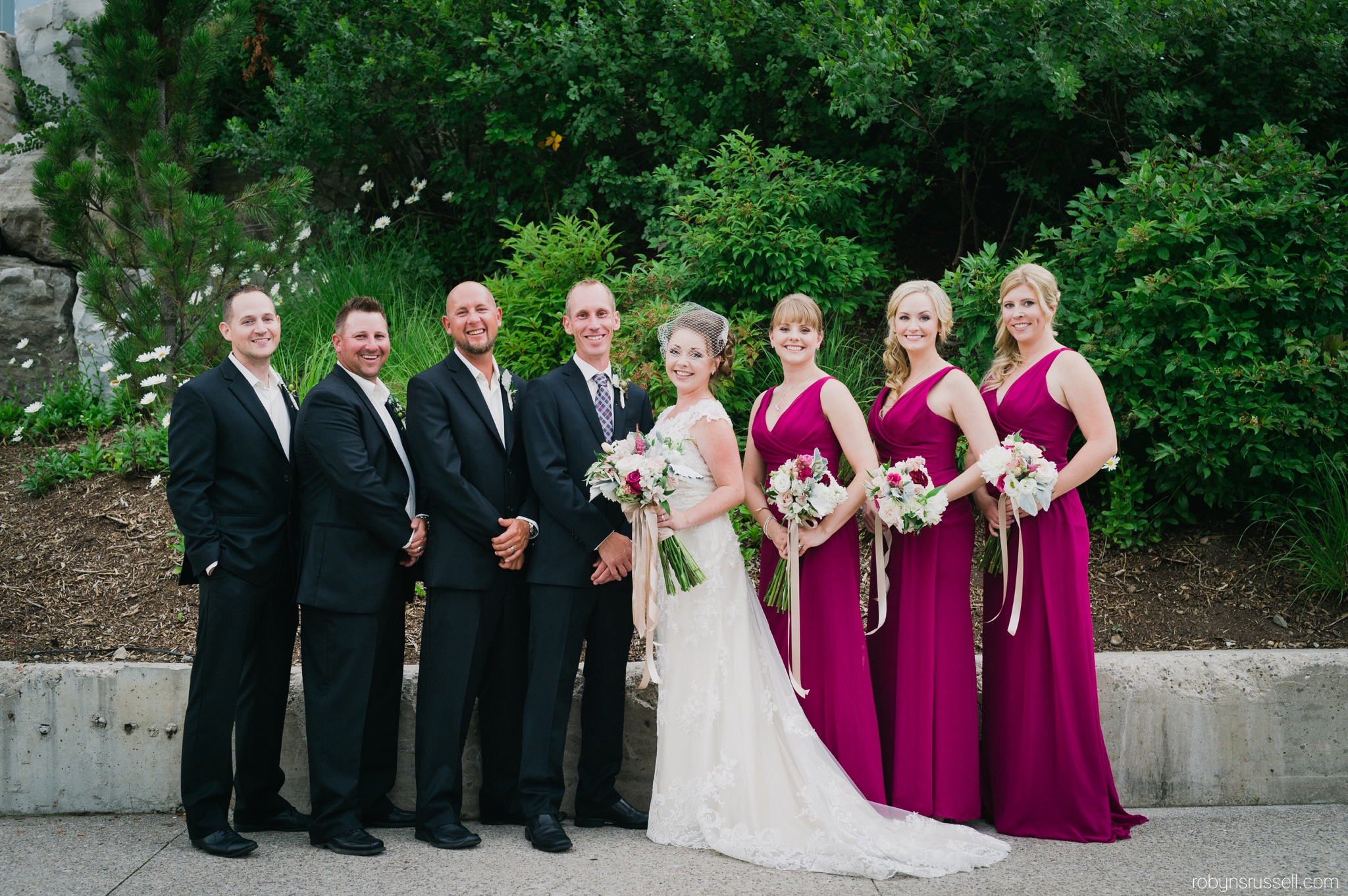 39-bridal-party-photo-cambridge-mill.jpg