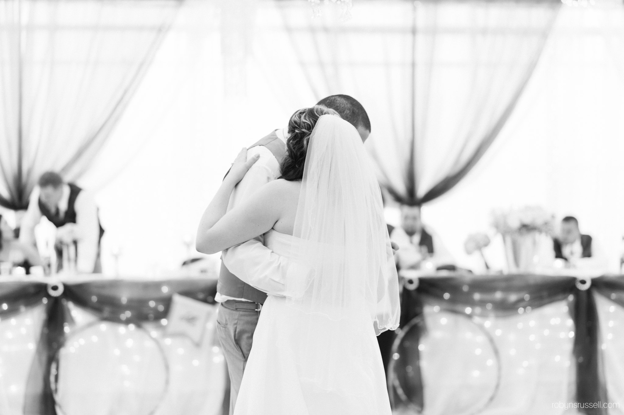 60-first-dance-drysdale-tree-farm.jpg