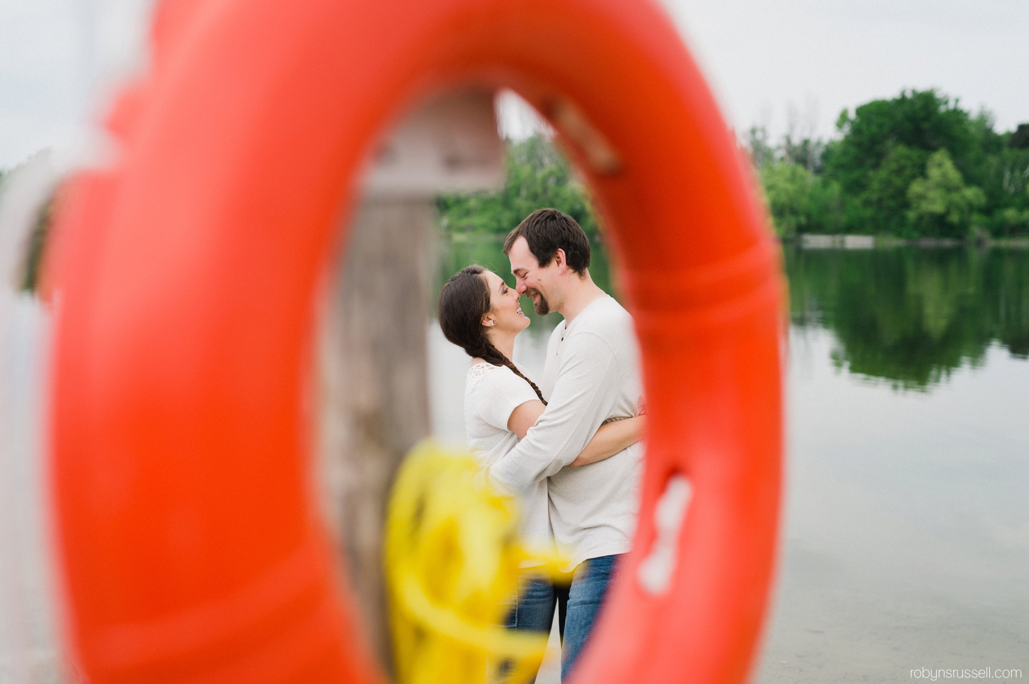 20-kissing-at-kelso-lake.jpg