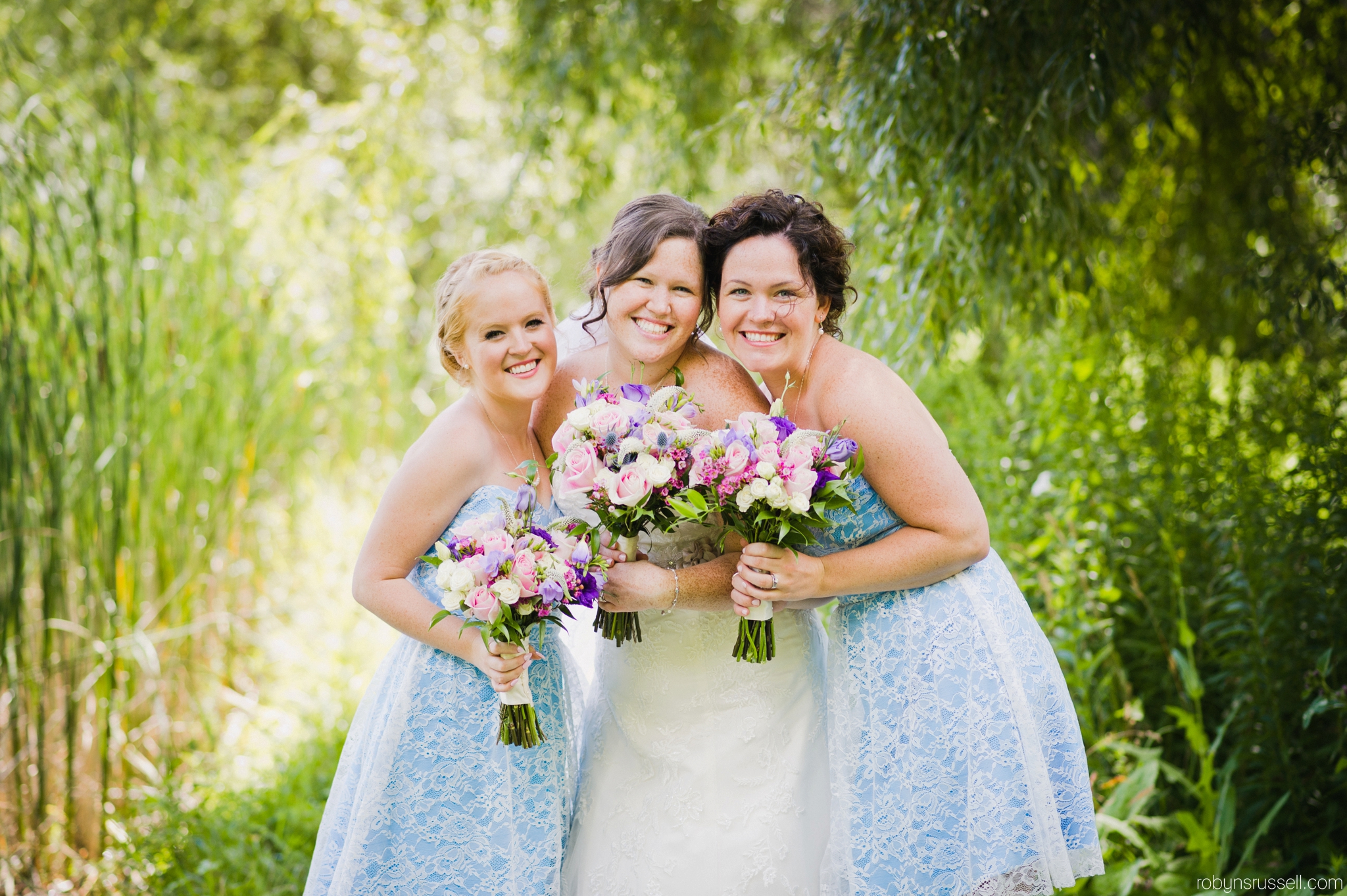 25-beautiful-bride-and-bridesmaids.jpg